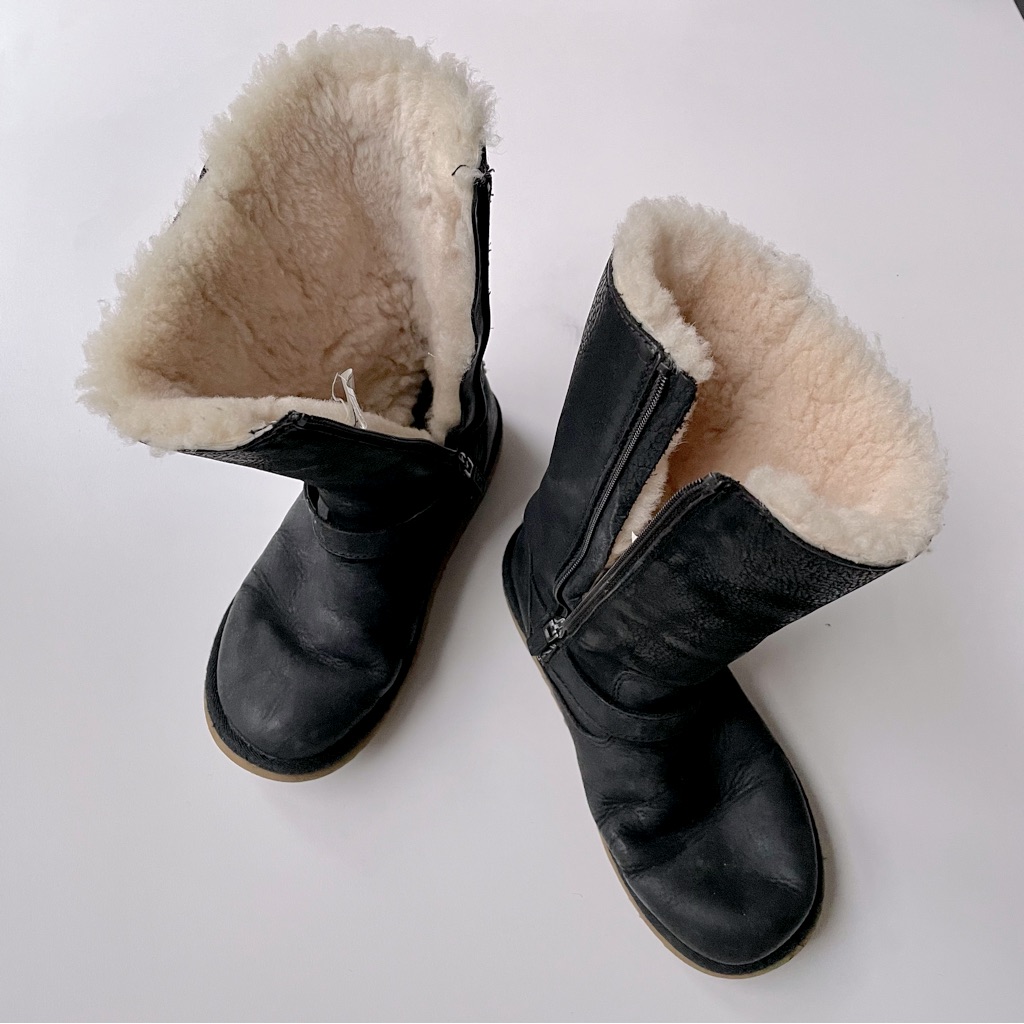 Ugg